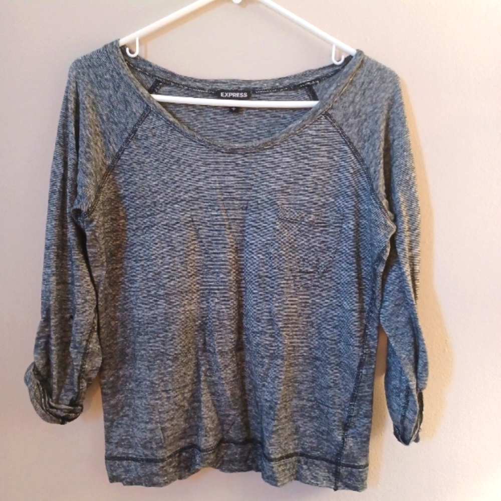 Express 3/4 sleeved top